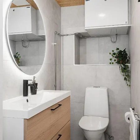 Kingwest - Free Parking, Sauna, 5br & New Ac *