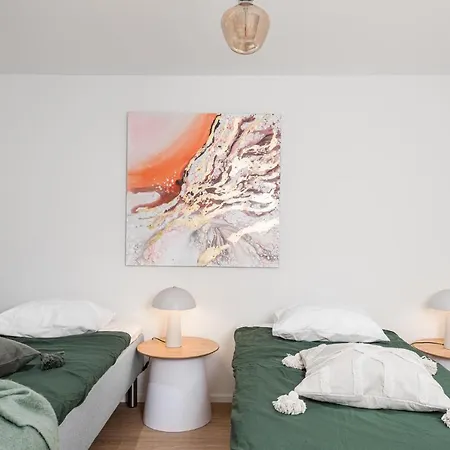 Apartment Kingwest - Free Parking, Sauna, 5br & New Ac