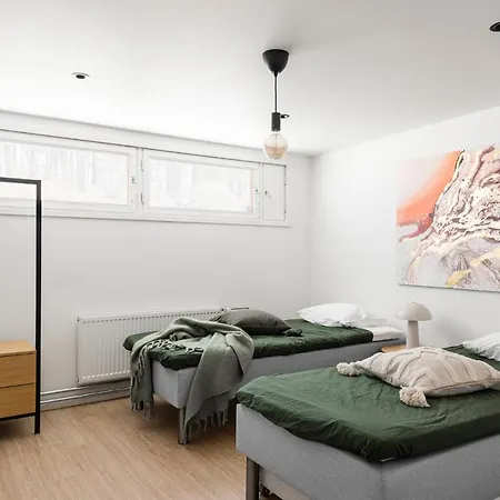 Apartment Kingwest - Free Parking, Sauna, 5br & New Ac Tampere