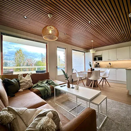 Kingwest - Free Parking, Sauna, 5br & New Ac Apartment Tampere