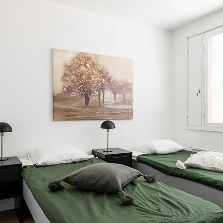 Appartement Kingwest - Free Parking, Sauna, 5br & New Ac