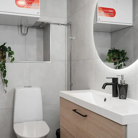 Kingwest - Free Parking, Sauna, 5br & New Ac Appartement *