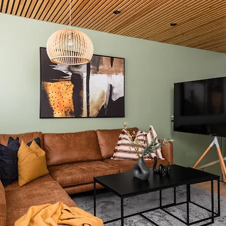 Kingwest - Free Parking, Sauna, 5br & New Ac *