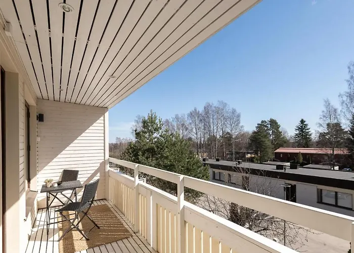 Kingwest - Free Parking, Sauna, 5br & New Ac Tampere