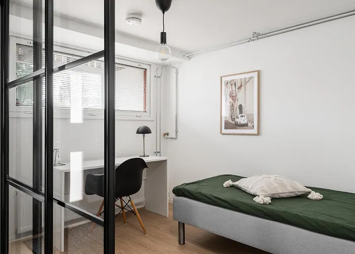 Apartamento Kingwest - Free Parking, Sauna, 5br & New Ac Tampere