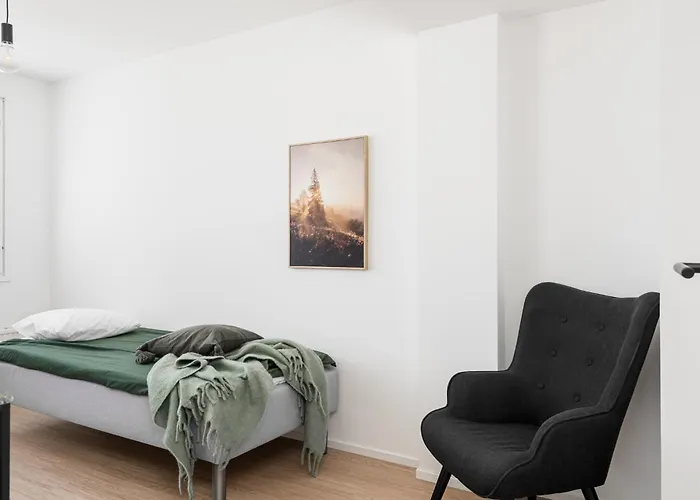 Kingwest - Free Parking, Sauna, 5br & New Ac Apartamento